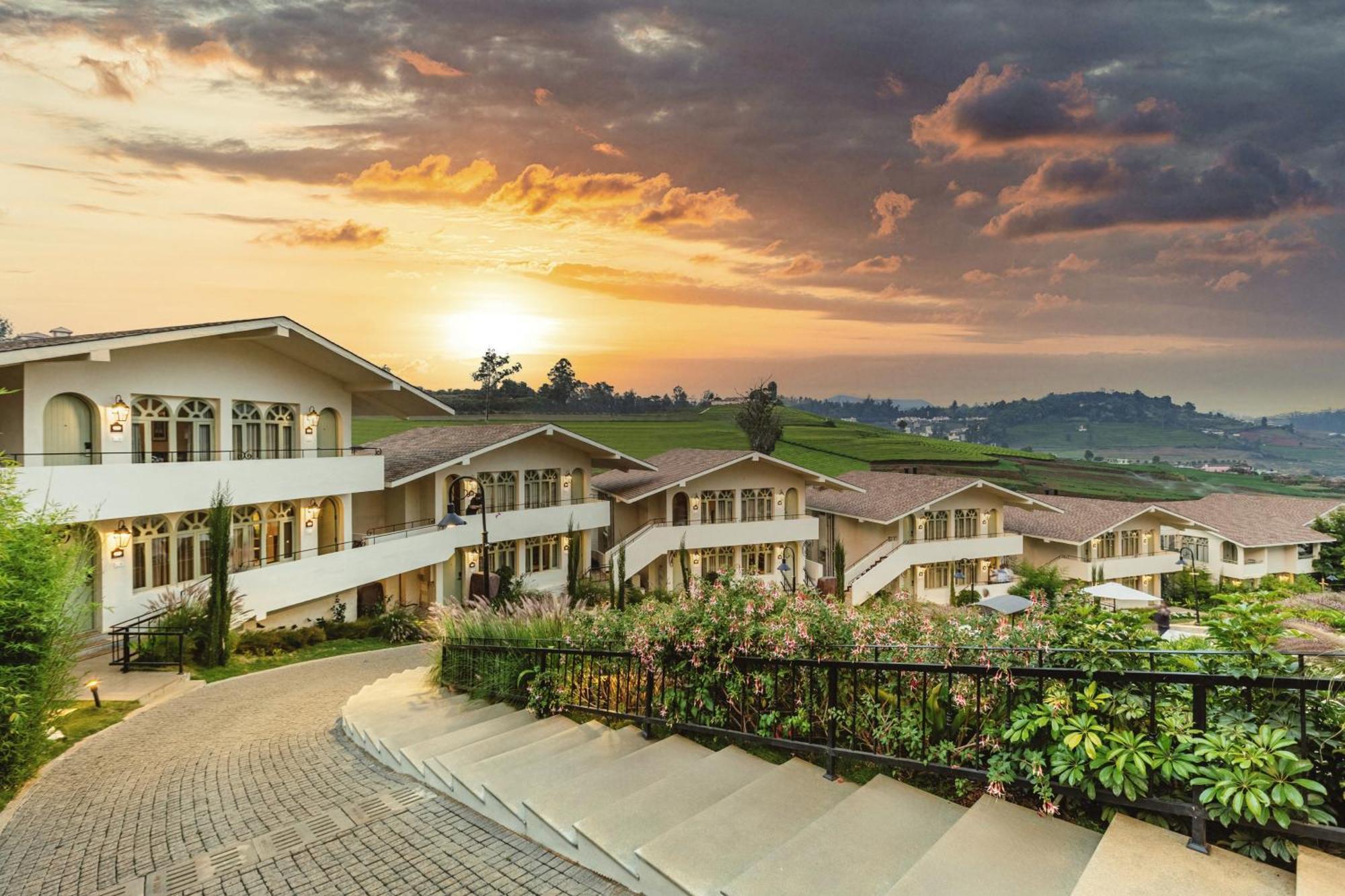 Готель Mango Hill Shola Уті Екстер'єр фото