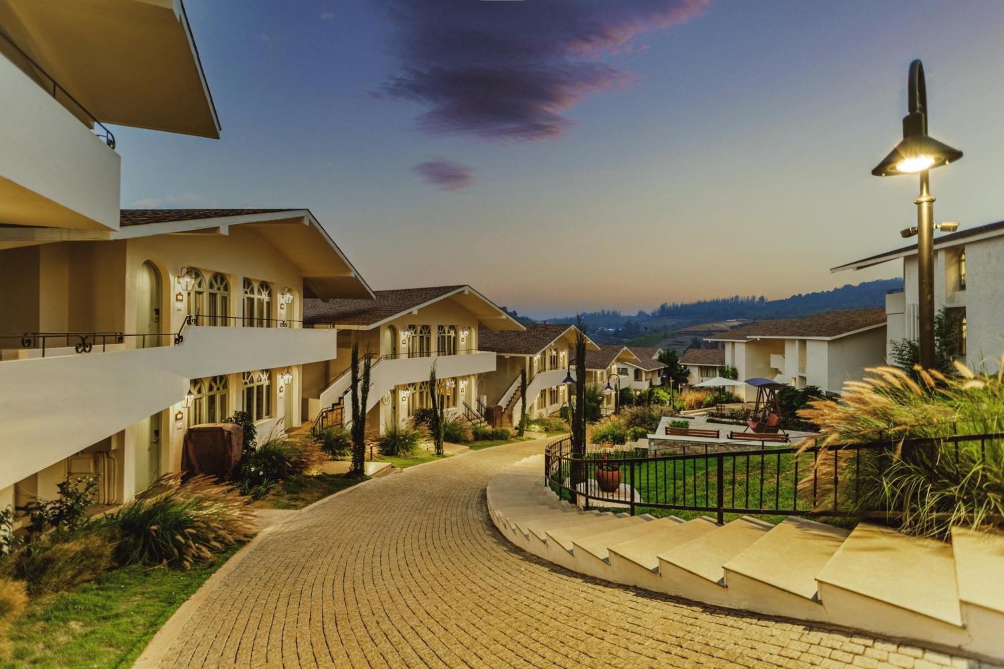 Готель Mango Hill Shola Уті Екстер'єр фото
